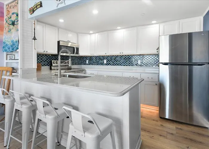 Fantastic Ocean View And Outdoor Pool, 1 Bedroom! Ocean Stadt